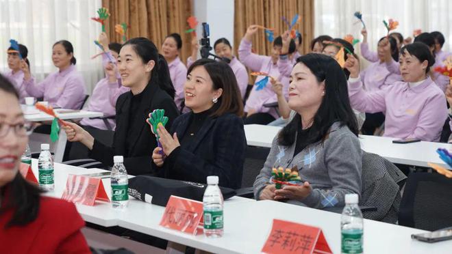 阿姨来了技能大赛暨第三季度最美家政人表彰大会圆满落幕凯发k8入口做知识分子阿姨展巾帼家政风采2024年(图3)