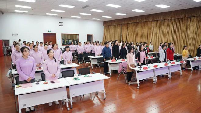 阿姨来了技能大赛暨第三季度最美家政人表彰大会圆满落幕凯发k8入口做知识分子阿姨展巾帼家政风采2024年(图27)